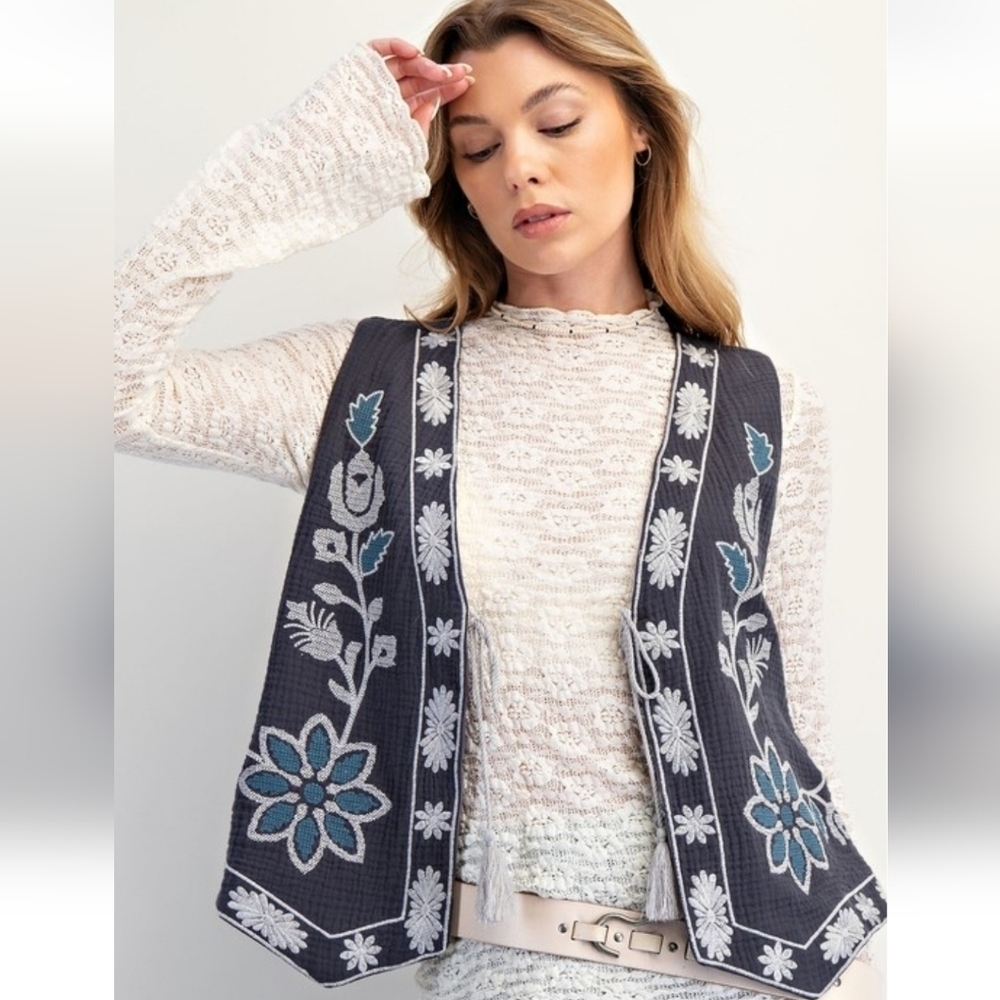 Easel Boho Embroidered Cotton Gauze Vest New